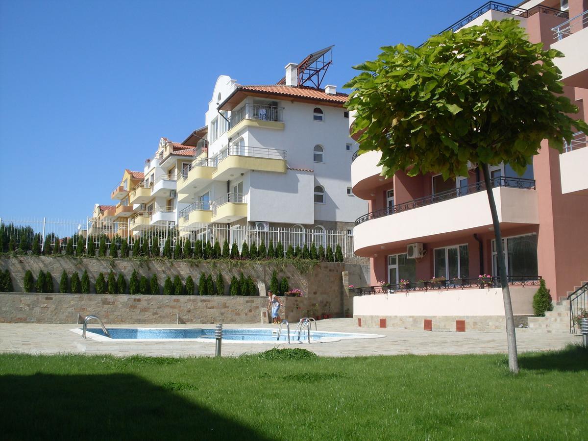Femili Hotel Diveda Sveti Vlas Exterior photo